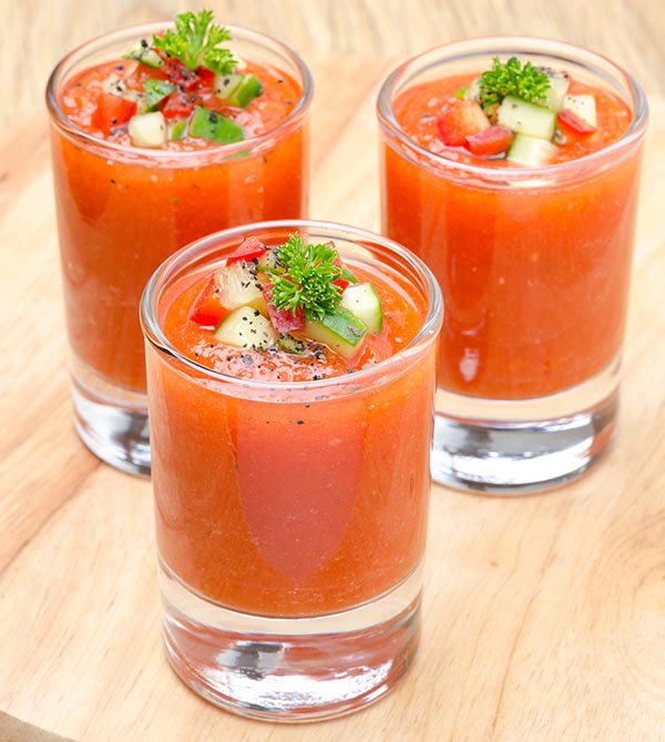 Gazpacho en thermomix servido en vasitos